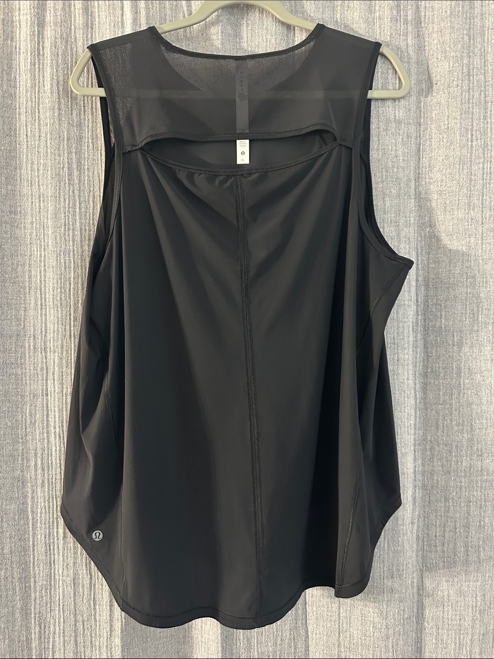 lululemon athletica Black Mesh-Shoulder Active Tank - Picture 4 of 8